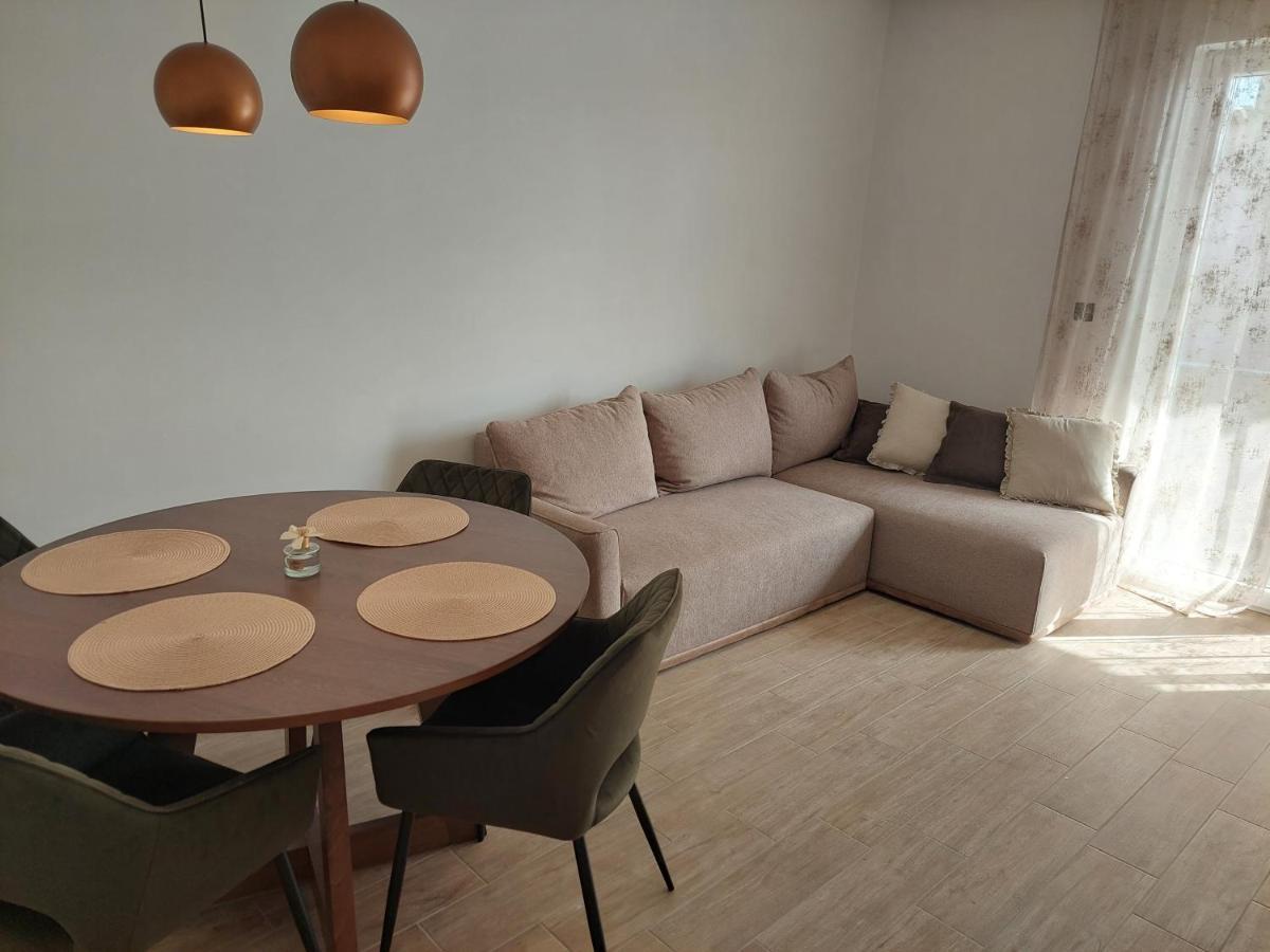 Apartmani Diana Биоград-на-Мору Экстерьер фото