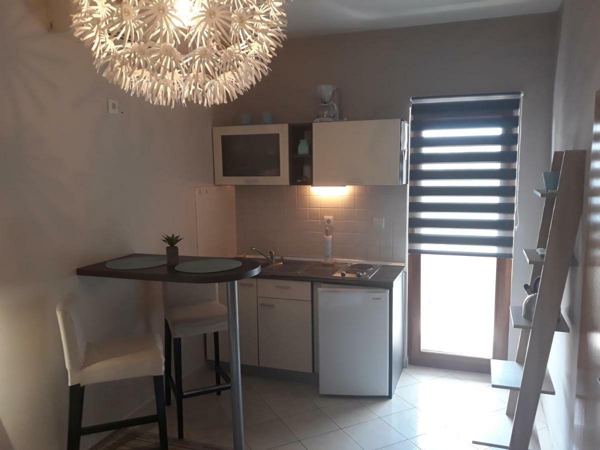 Apartmani Diana Биоград-на-Мору Экстерьер фото