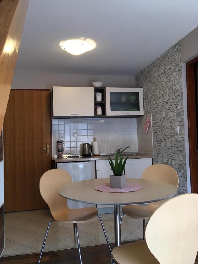 Apartmani Diana Биоград-на-Мору Экстерьер фото